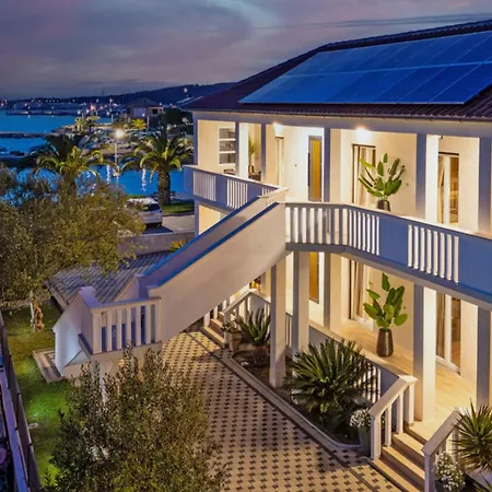 Apartment Luxury & Dijan