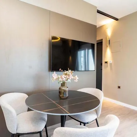 Apartman Luxury & Dijan *