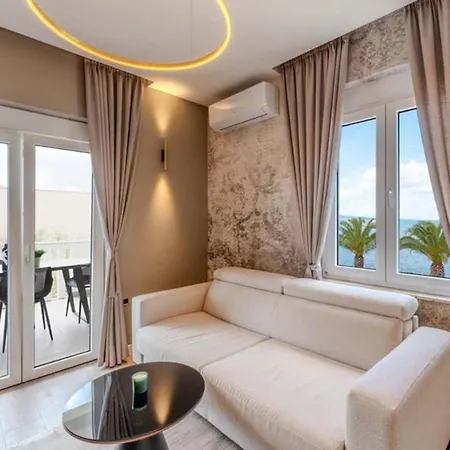 Luxury & Dijan Apartman *