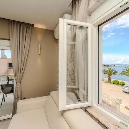 Luxury & Dijan Sukošan