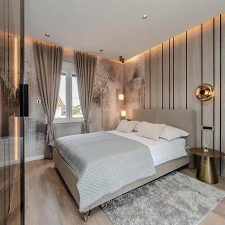 Apartman Luxury & Dijan